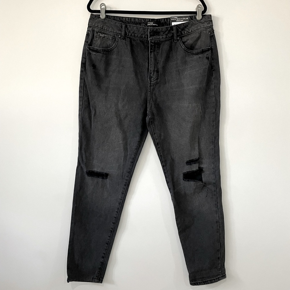 Miss poured in blue NWT distressed high waisted ankle jeans